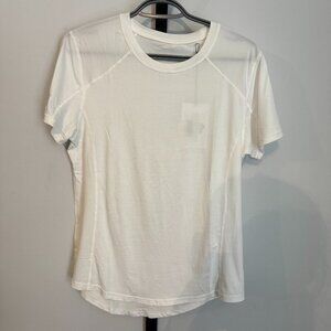 NWT - Zyia Cloud Short Sleeve T Size L